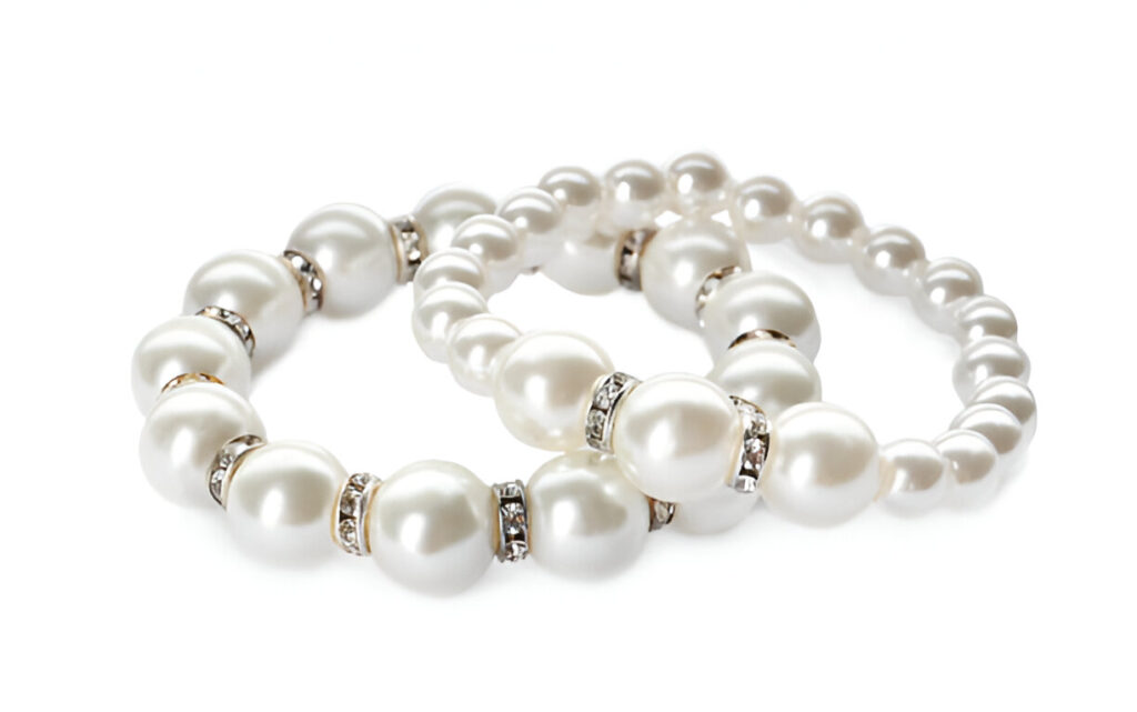 Pearl Bracelet Designs You’ll Love