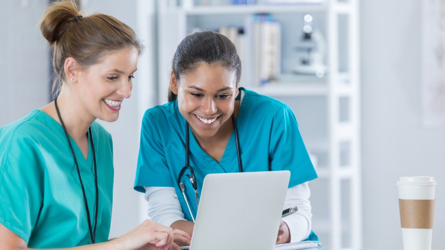 How to Foster a Positive Work Environment for Nurses