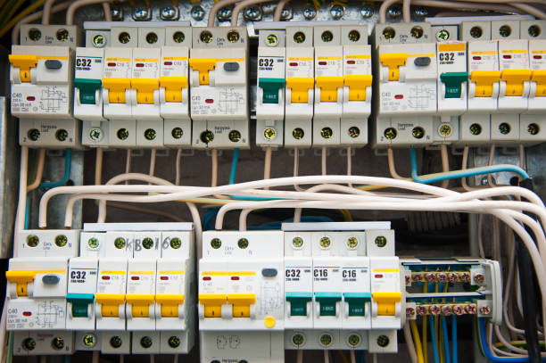 Linear vs Switching Power Supply: Which Is Best For You? Linear vs Switching Power Supply